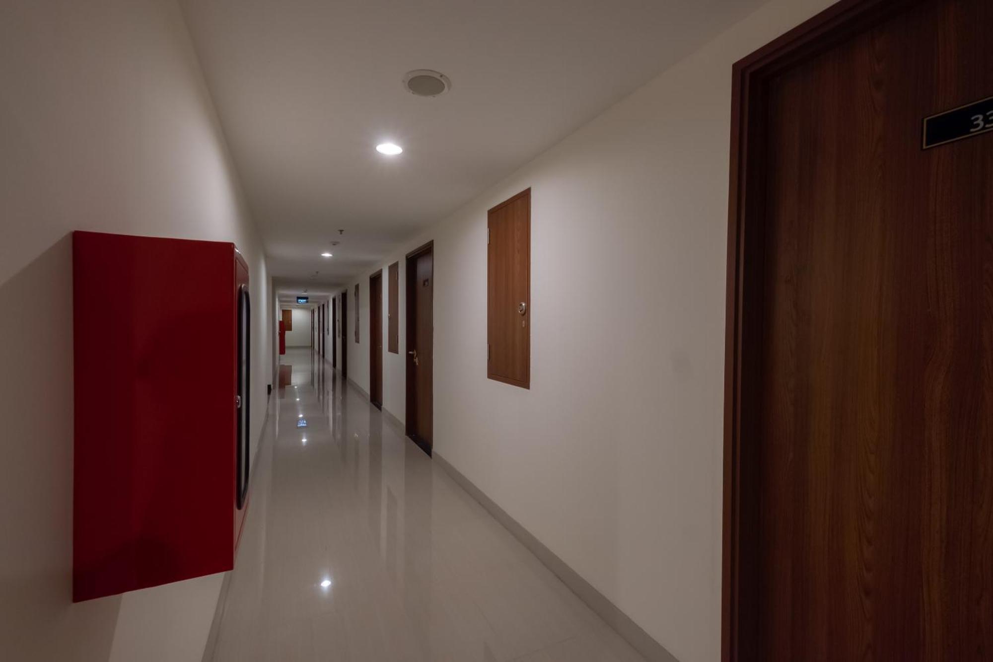 Oyo 2245 Apartment Grand Kamala Lagoon بيكاسي المظهر الخارجي الصورة